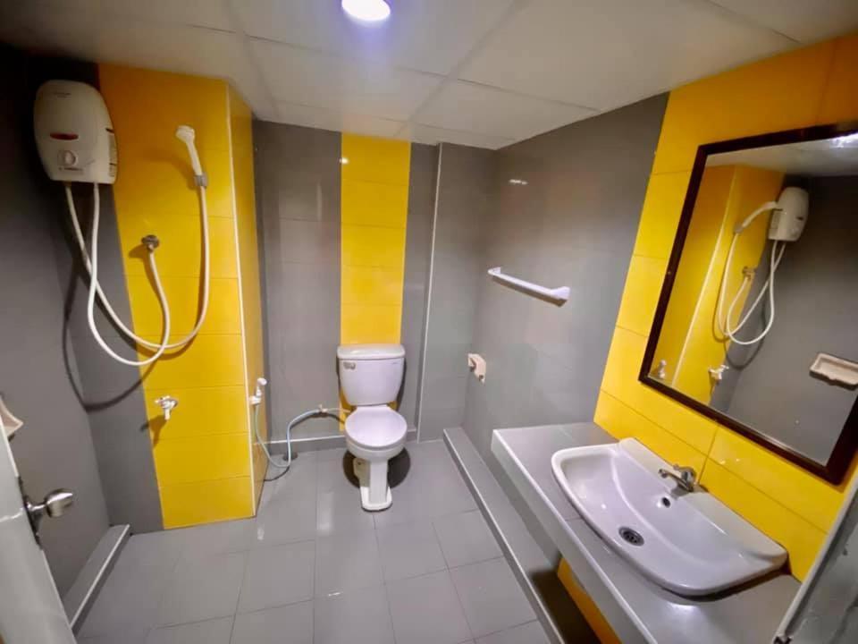 Pasawang Hotel Hat Yai Esterno foto